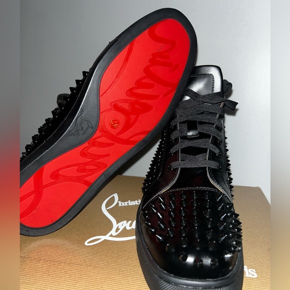 Louboutin new at a good price - Picture 2 of 14